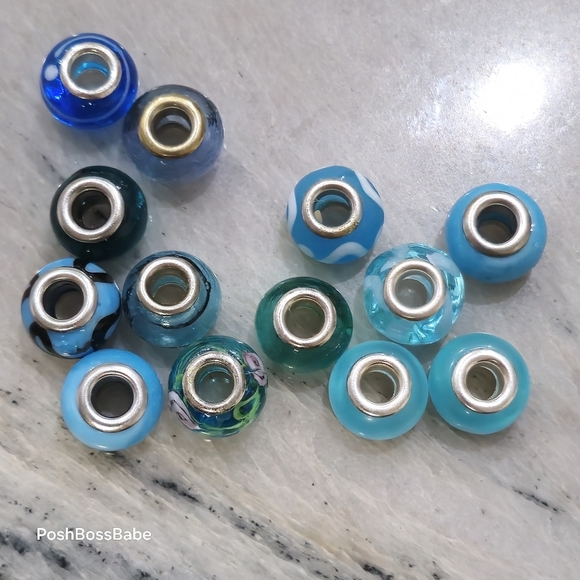 Lot of 13 European Charm Beads – Blue & Aqua Glass with Silver Tone Cores - Picture 2 of 12